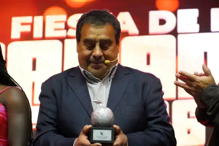 Municipio de Villa Alegre evalúa denuncia contra Dino Gordillo por besar a una menor en escenario