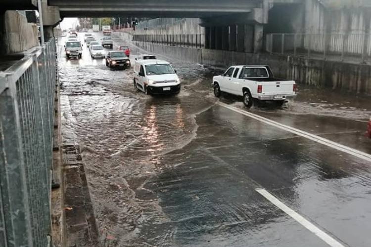 Intenso sistema frontal con río atmosférico será categoría 4 en la zona centro&sur de Chile