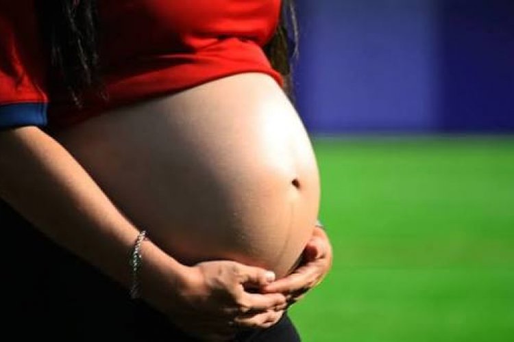 Embarazo adolescente: Chile registra importante disminución en las cifras
