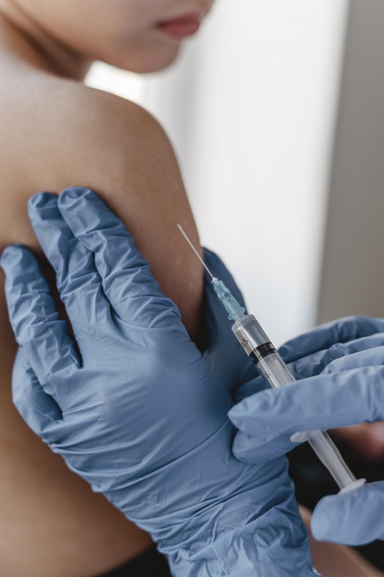 Epidemióloga UTalca: es importante acelerar la vacunación  contra el Covid-19 en menores de edad