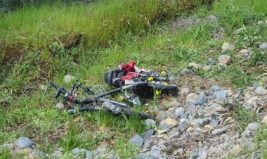 En estado grave sigue motorista accidentado en el camino Palmilla