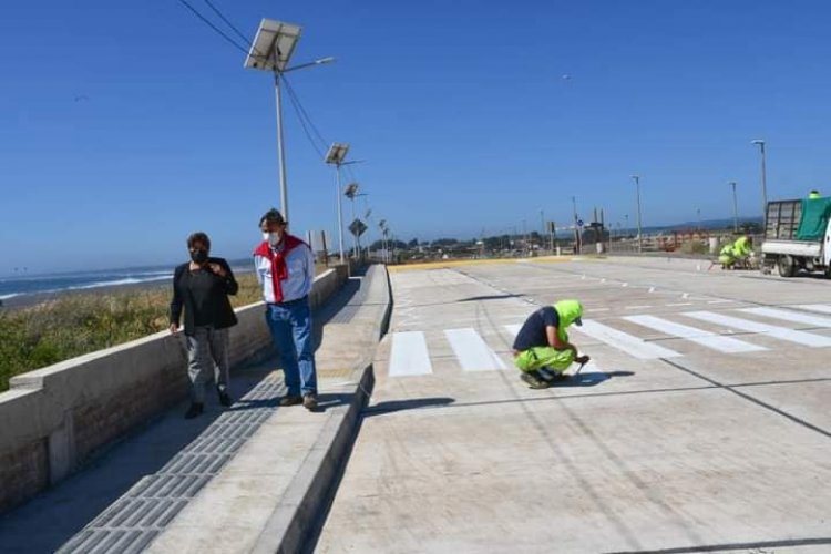 En etapa final pavimentación de la costanera de Pelluhue