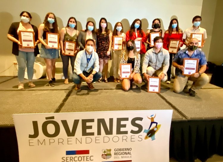 Sercotec y Gobierno Regional reconocieron a jóvenes emprendedores