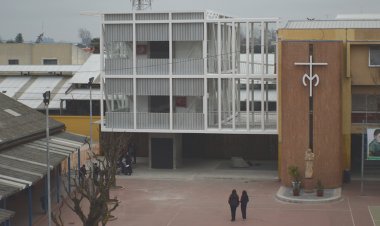 Instituto Linares suspende clases presenciales por siete días debido a oleada de casos Covid-19 variante Ómicron