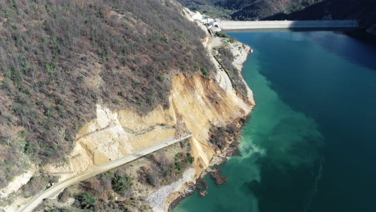 Cierre total del camino de acceso al embalse Ancoa y la Reserva Nacional Los Bellotos del Melado