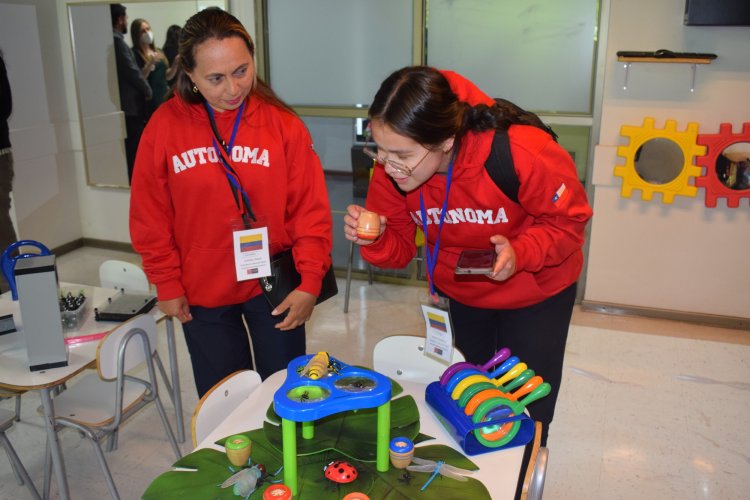 Universidad Autónoma dispone sala interactiva multisensorial que con innovadoras herramientas potencia aprendizaje de preescolares