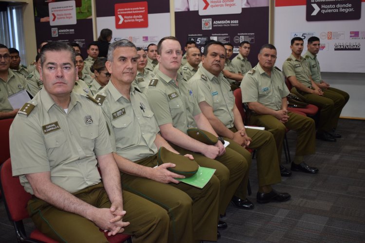 Universidad Autónoma trabaja con Carabineros de Chile en aspectos de autocuidado y salud mental