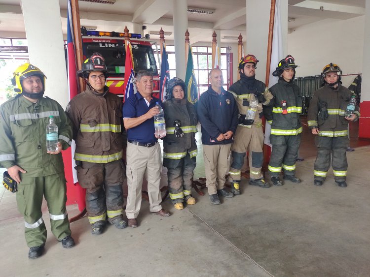 Bomberos de Linares lanzó campaña de hidratación para sus voluntarios que participen en incendios forestales