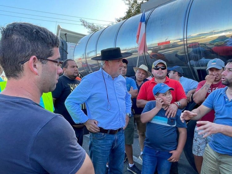 Alcalde de Longaví reafirma apoyo al paro de los camioneros:  este es un movimiento de transportistas que se convierte en un movimiento ciudadano