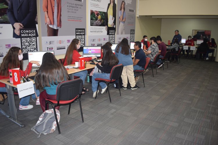 Universidad Autónoma de Chile recibe a nuevos estudiantes en el inicio del proceso de matrícula 2023
