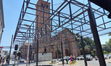 Panadería y Pastelería La Toscana aseguró que tenía los permisos para levantar estructura frente a su local en calle Independencia