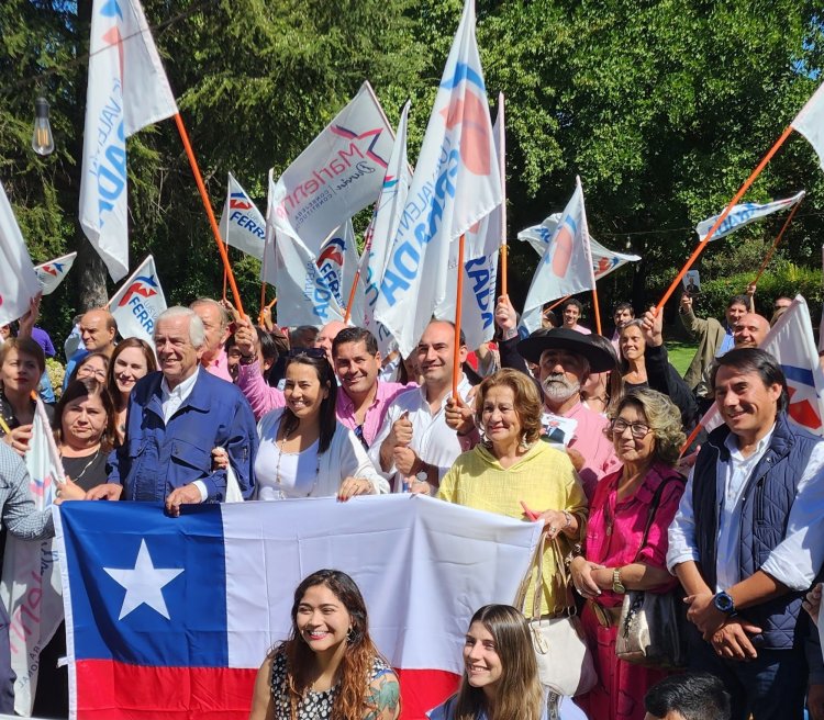 Masivo lanzamiento de campaña realizó postulante para consejero constituyente Luis Valentín Ferrada
