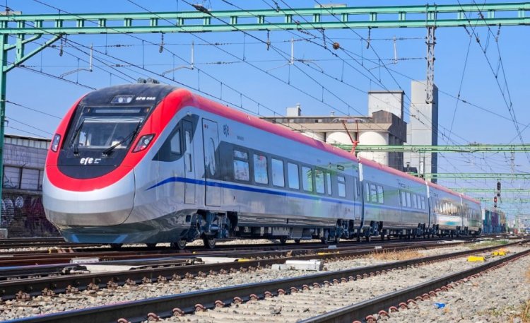 El súper tren también llegará a Linares, San Javier y Parral