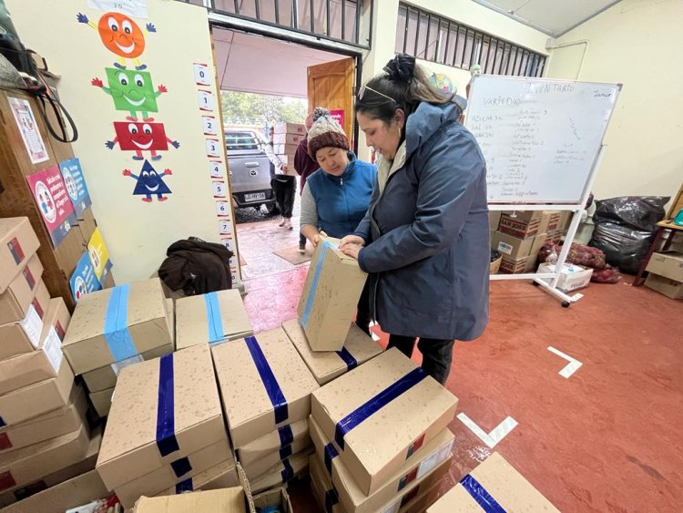 Linares: más de 1.500 cajas de alimentos y otros enseres ha entregado Delegación Presidencial a afectados por el mega temporal en la provincia