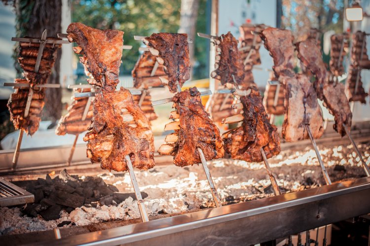 Hasta 4 kilos se puede llegar a subir durante Fiestas Patrias