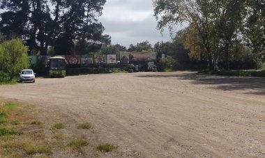 El nauseabundo ingreso al zoológico y centro de rehabilitación “Casa Noé, Mundo Animal” de Linares