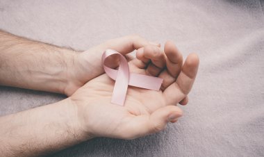 ¿Por qué los hombres también deben hacerse el autoexamen?