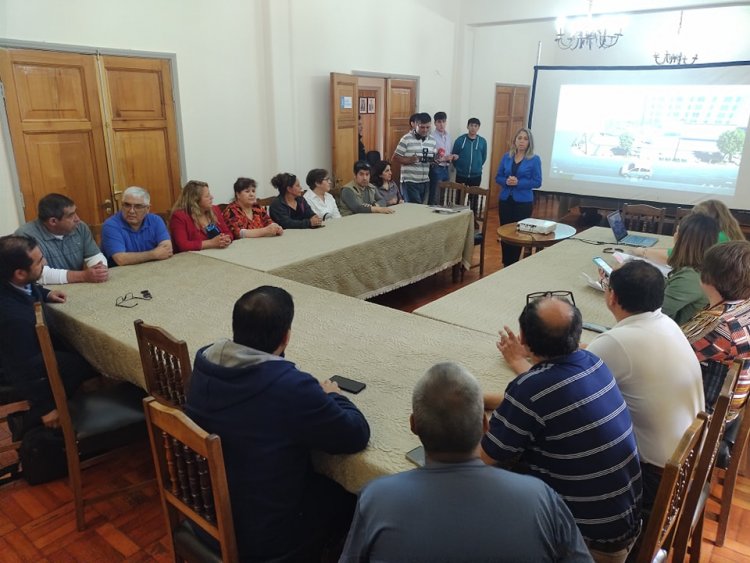 Municipio linarense afirma que no se puede modificar proyecto de paseo peatonal de media calzada de calle Benjamín Novoa