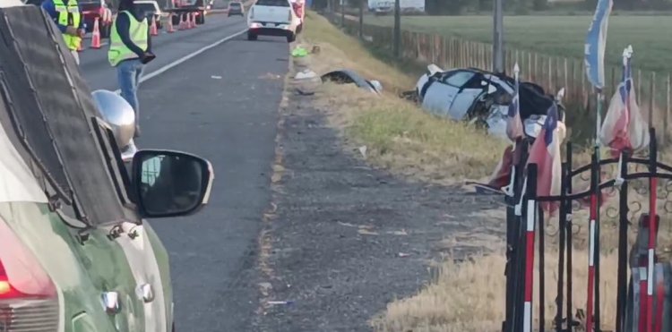 Nueva tragedia carretera: niño de 11 años fallece tras colisión por alcance y posterior volcamiento en la Ruta Cinco sur