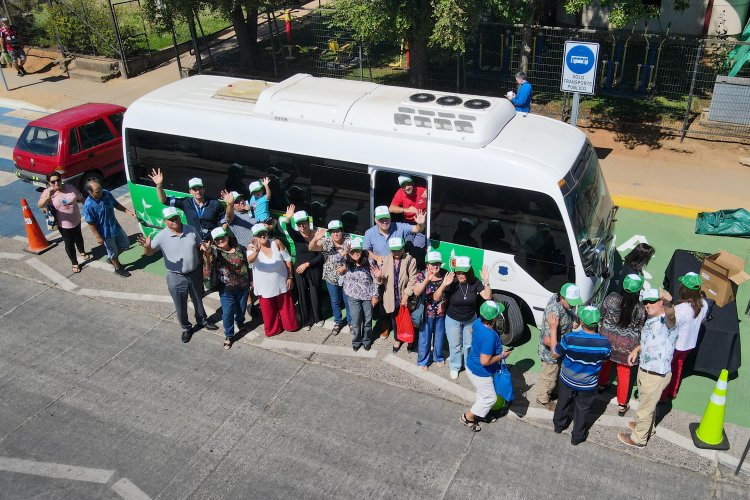 Pelarco se convierte en la primera comuna rural con bus eléctrico de uso gratuito