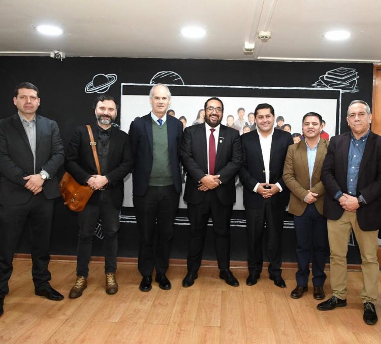 Linares: alcalde Mario Meza reveló que al 31 de julio próximo quedarán resueltas las deudas en el DAEM
