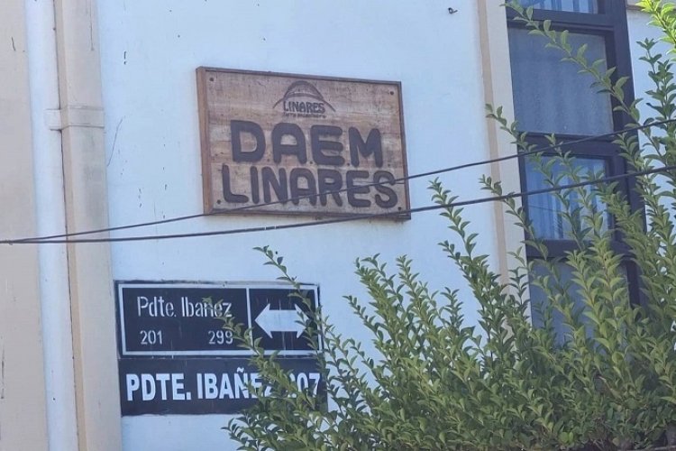 Gremios educativos de Linares denuncian deudas millonarias