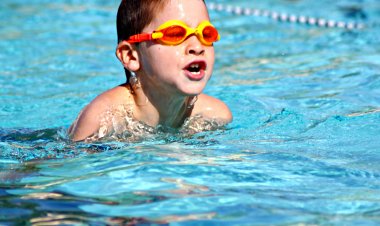 Entregan consejos para prevenir enfermedades relacionadas con las piscinas
