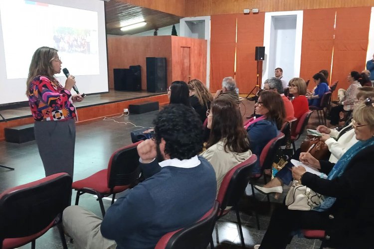 Directores aclaran dudas sobre traspaso al SLEP Maule Costa