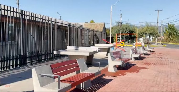 En Colbún inauguran renovada plaza en la Villa Don Francisco II con inversión SUBDERE