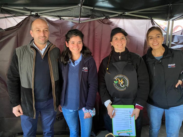 Usuarios de INDAP de Longaví inauguraron Mercado Campesino