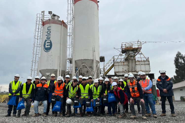 Alumnos del Liceo Politécnico de Linares en la Ruta del Hormigón