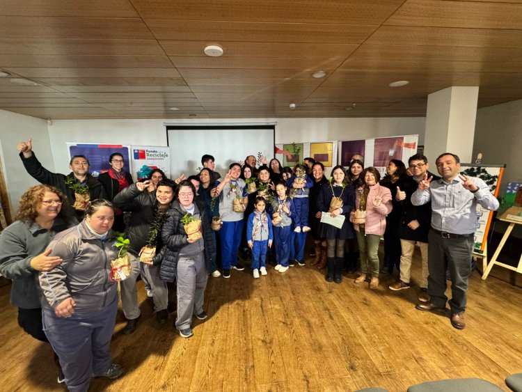 Delegada presidencial provincial de Linares encabeza cierre del proyecto Fondo para el Reciclaje