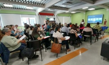 Profesores de religión participan de jornadas de capacitación en Linares