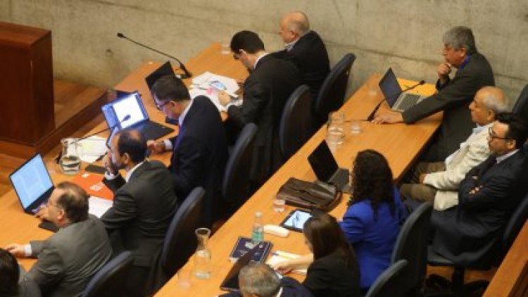 "Muñeca bielorrusa": Fiscalía formaliza a abogado linarense Yamil Najle y revela prueba clave contra Vivanco