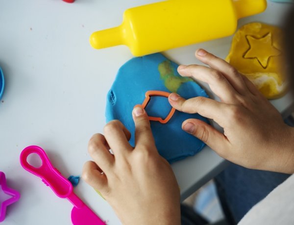 Verano en casa: actividades simples para estimular a niños