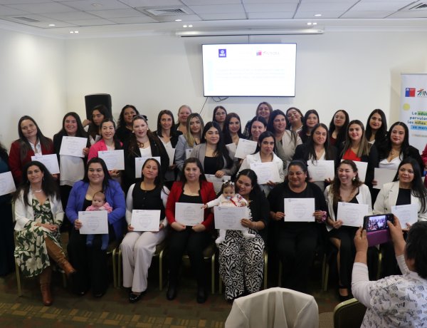 Trabajadoras del Maule avanzan en su fortalecimiento profesional gracias a programa técnico profesional de Fundación Integra