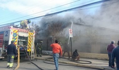 (VIDEO) Linares: incendio deja siete personas damnificadas