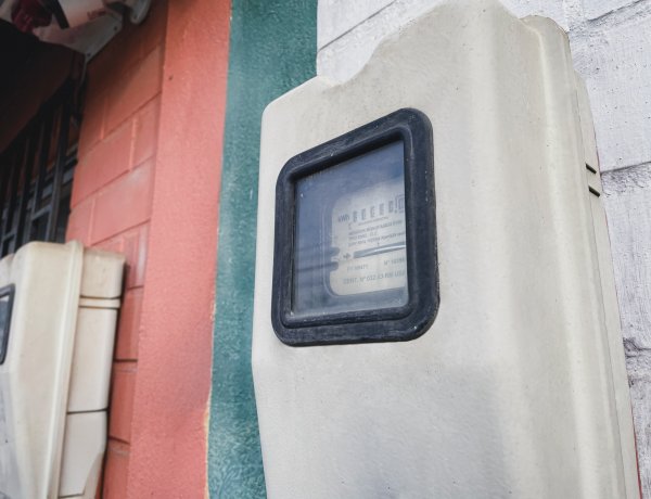 Alza en tarifas eléctricas: experto advierte impacto desigual en familias