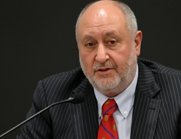 El incierto y complejo futuro del abogado linarense, Yamil Najle Alée: Corte ordena apertura de cuaderno de remoción como conservador de bienes raíces de Chillán