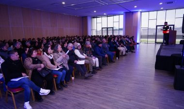 Más de 550 dirigentes y trabajadores de Servicios Sanitarios Rurales del Maule fortalecen sus conocimientos en talleres regionales