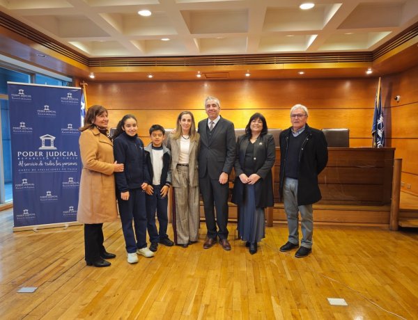 Paula Roca Berrocal juró como jueza titular del Tribunal de Juicio Oral en lo Penal de Linares