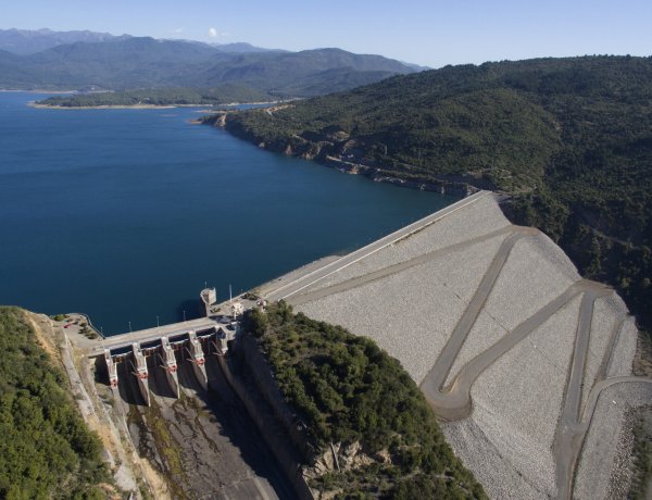 ¡Último Minuto! Colbún S.A. informa vertimiento preventivo en el embalse Colbún