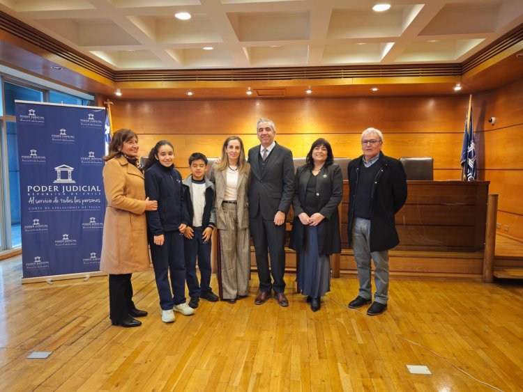 Paula Roca Berrocal juró como jueza titular del Tribunal de Juicio Oral en lo Penal de Linares