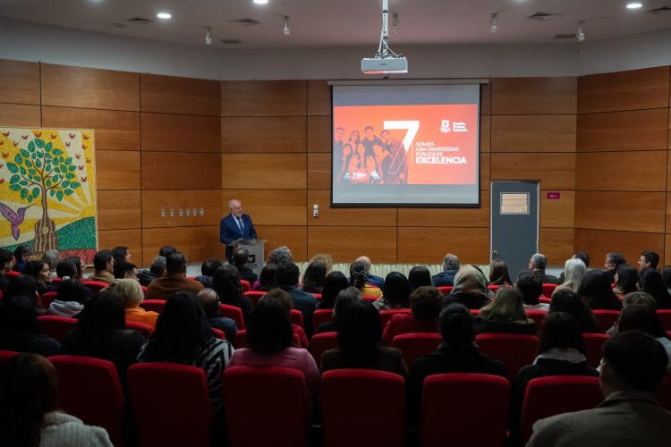 UTalca celebró con la comunidad de Linares su acreditación por 7 años