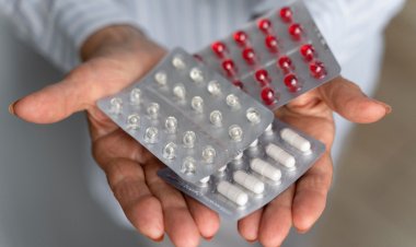 Venta de medicamentos en locales masivos: Académicos de Química y Farmacia alertan sobre graves riesgos para la salud pública