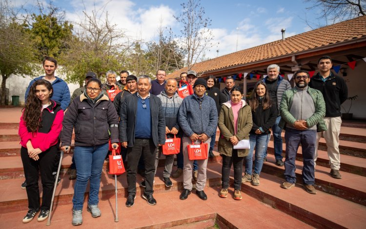 Tecnología en terreno: pequeños agricultores incorporan sensores para monitorear sus campos y decidir con datos propios