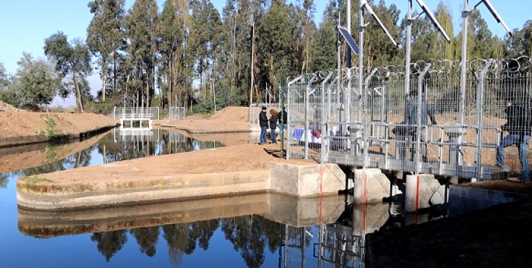 Autoridades del agro inspeccionan trabajos de automatización de compuertas en San Clemente ante pronto inicio de temporada de riego