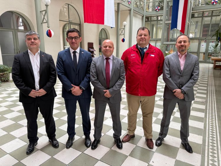 Linares: seminario refuerza coordinación público-privada para prevenir riesgos durante temporada de altas temperaturas