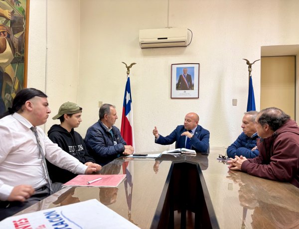 Delegado Christian González recibió a representantes estudiantiles en jornada de movilización