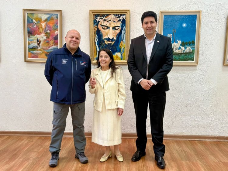 Delegación Presidencial de Linares abre sus puertas al arte con exposición de pintora de Villa Alegre